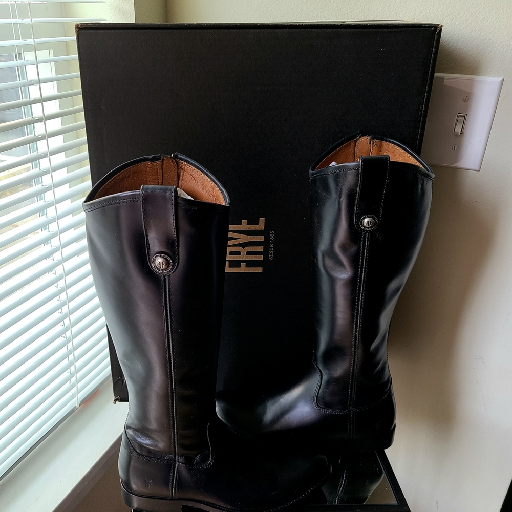 FRYE womwn's boots